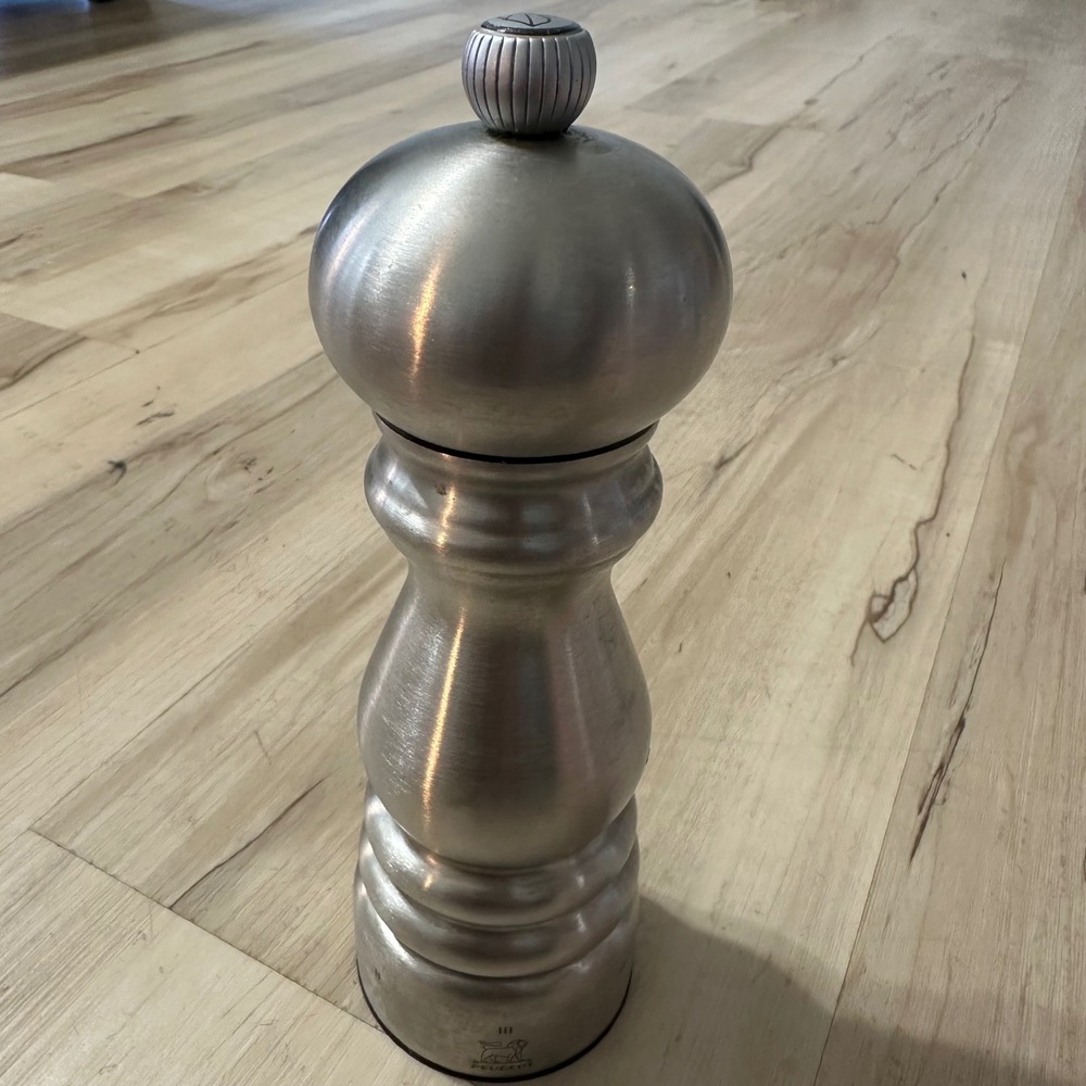 Peugeot 32470 Paris Chef u'Select Stainless Steel 7" Pepper Mill Stainless Steel